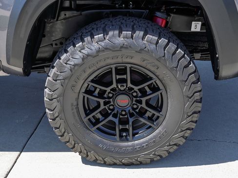 Certified 2020 Toyota Tacoma TRD Pro AWD/4WD image 13