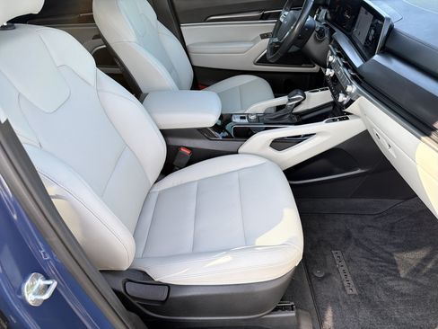 Used 2023 Kia Telluride S w/ S Sunroof Package FWD image 15