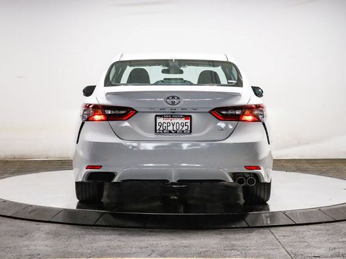 Certified 2023 Toyota Camry SE FWD image 3