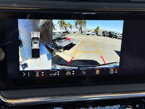 New 2026 GMC Sierra 3500 Denali Ultimate w/ LPO, Black Badging Package AWD/4WD image 18