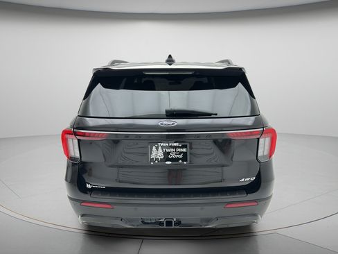 Used 2025 Ford Explorer ST-Line w/ ST-Line Street Pack AWD/4WD image 6