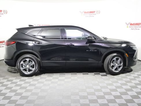 Used 2026 Chevrolet Blazer LT FWD image 3