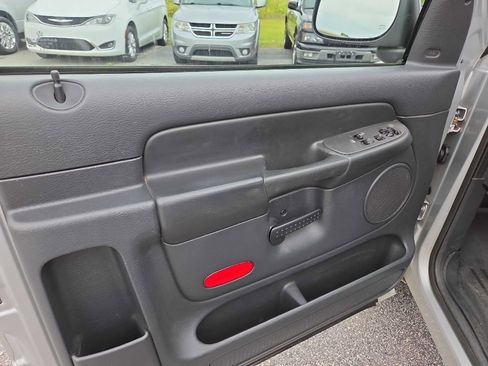Used 2004 Dodge Ram 1500 Truck SLT AWD/4WD image 8