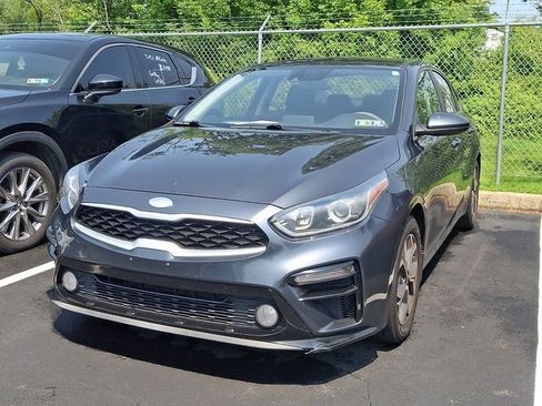 Used 2019 Kia Forte LXS FWD image 4