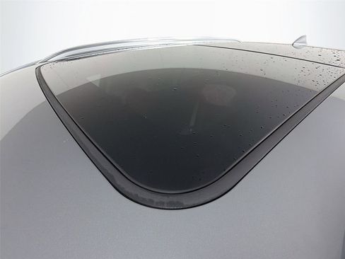 Used 2023 Buick Envision Avenir image 14