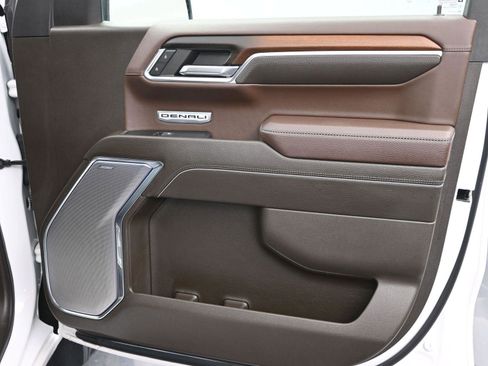 Used 2024 GMC Sierra 1500 Denali image 10