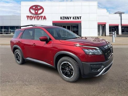 Used 2023 Nissan Pathfinder Rock Creek image 1