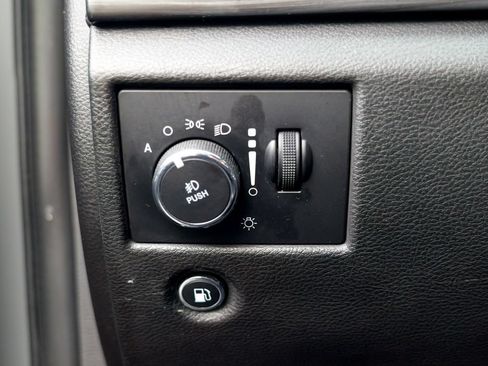 Used 2021 Jeep Grand Cherokee Laredo X AWD/4WD image 50