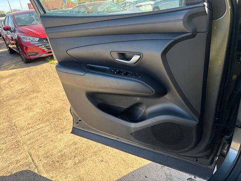 Used 2025 Hyundai Tucson Blue image 18