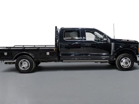 Used 2023 Ford F350 Lariat w/ FX4 Off-Road Package AWD/4WD image 5