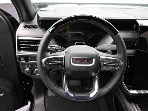 New 2026 GMC Yukon Elevation w/ Elevation Premium Package AWD/4WD image 12