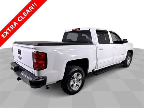 Used 2018 Chevrolet Silverado 1500 LT w/ LT Eassist Package image 8