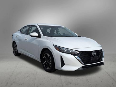 Used 2024 Nissan Sentra SV image 8