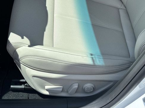 New 2026 Genesis G70 2.5T RWD image 10