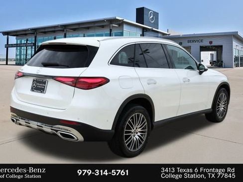 Certified 2025 Mercedes-Benz GLC 300 image 7