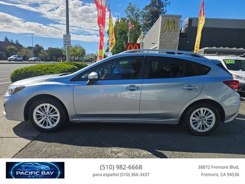 Used 2018 Subaru Impreza 2.0i Premium w/ Popular Package #2 AWD/4WD image 4