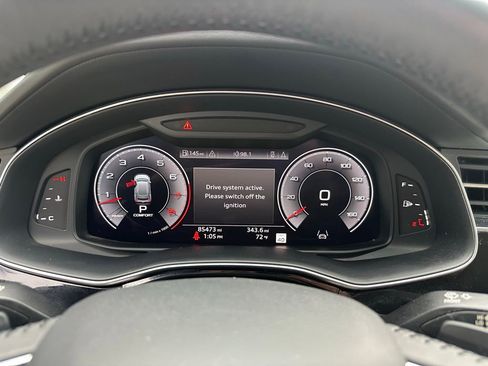 Used 2019 Audi Q8 Prestige w/ Luxury Package image 14