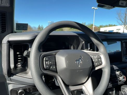 New 2025 Ford Bronco 4-Door image 16