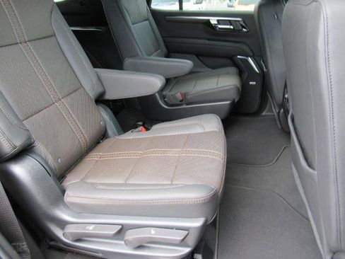 New 2025 Chevrolet Tahoe High Country image 36