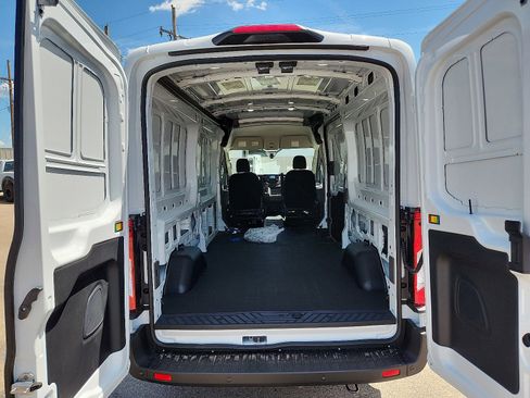 New 2025 Ford Transit 250 148 Medium Roof image 8