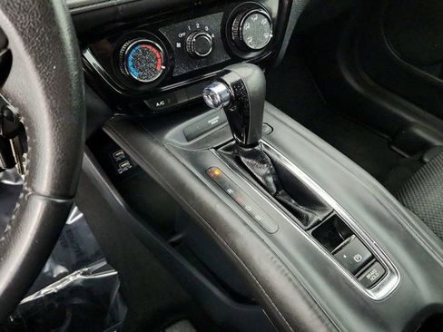 Used 2022 Honda HR-V Sport image 16