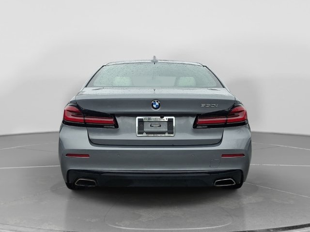 Used 2023 BMW 530i w/ Premium Package RWD image 5