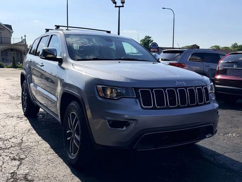 Used 2020 Jeep Grand Cherokee Limited AWD/4WD image 3