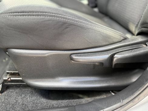 Used 2018 Nissan Versa SV image 12