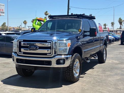 Used 2016 Ford F250 Lariat w/ Lariat Interior Package AWD/4WD image 2