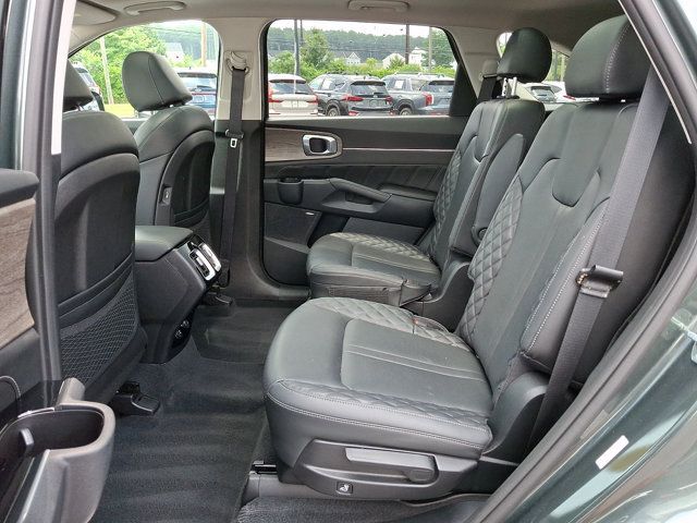 Certified 2022 Kia Sorento SX Prestige AWD/4WD image 10