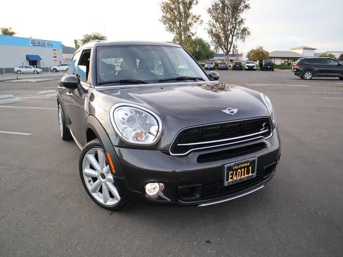 Used 2015 MINI Cooper Countryman S image 3