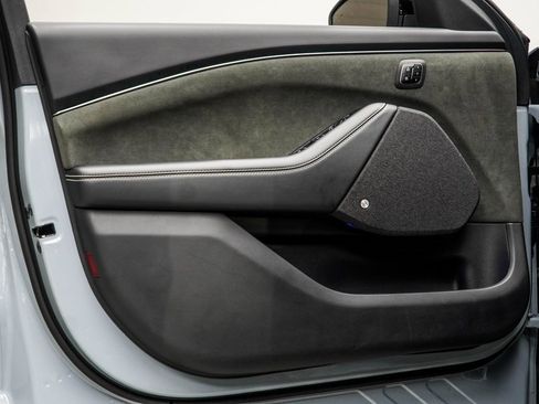 Used 2025 Ford Mustang Mach-E GT image 33