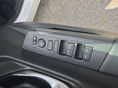 Used 2024 Honda CR-V Sport image 28