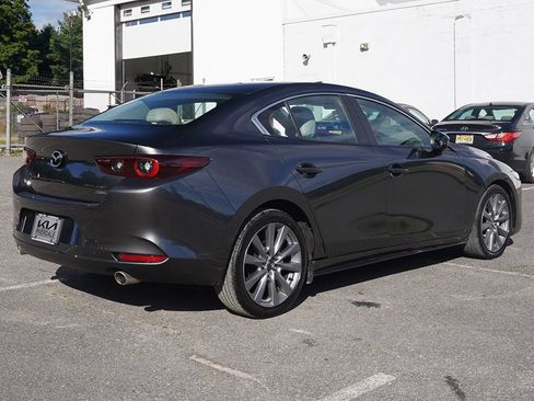 Used 2024 MAZDA MAZDA3 s FWD image 10