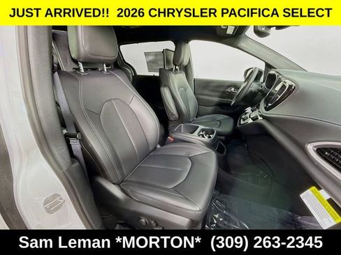New 2026 Chrysler Pacifica Select image 30