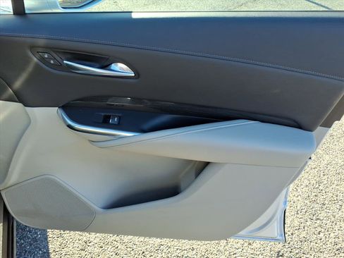 Used 2019 Cadillac XT4 Premium Luxury image 16