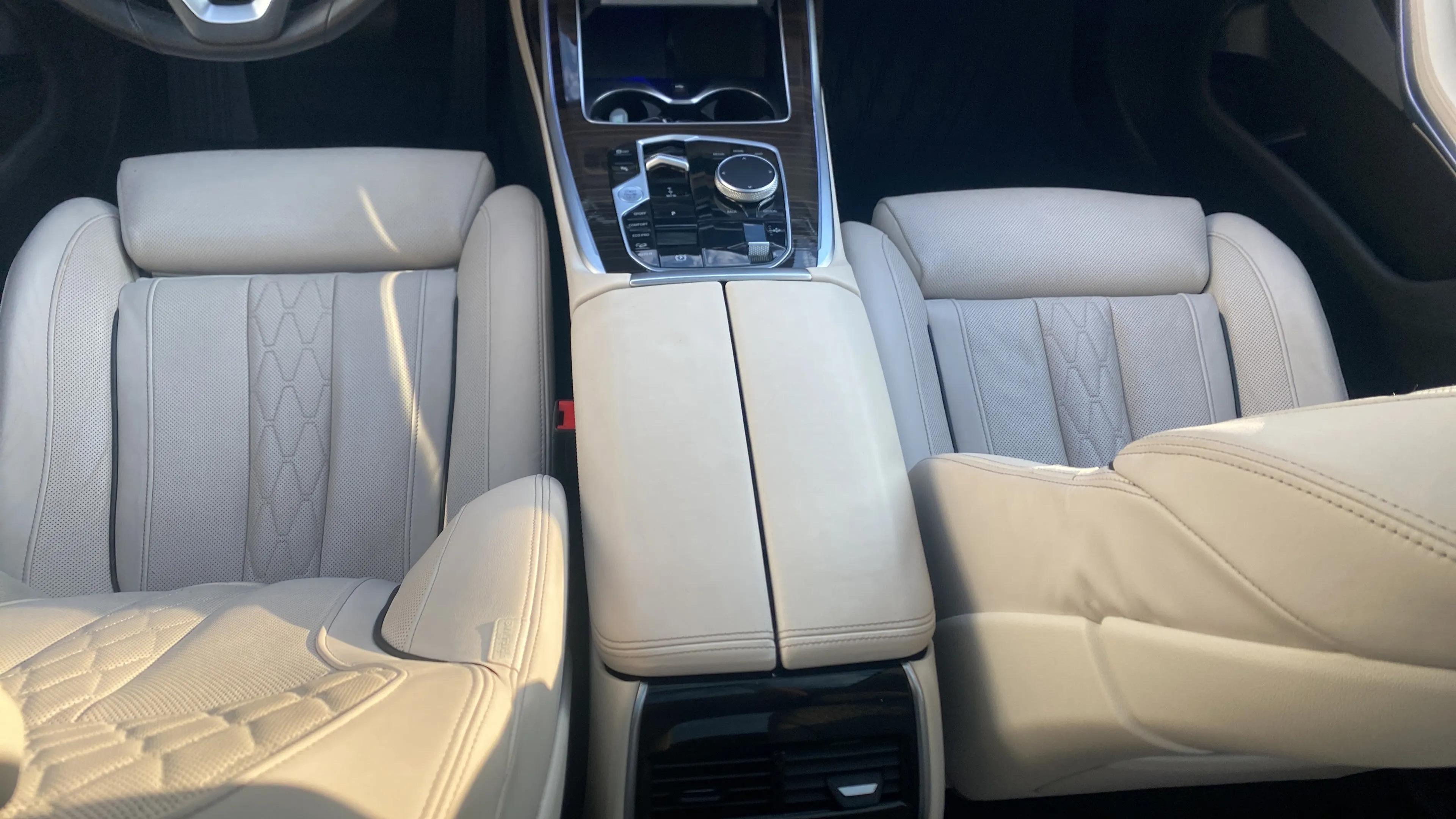 Used 2024 BMW X7 xDrive40i w/ Premium Package AWD/4WD image 29