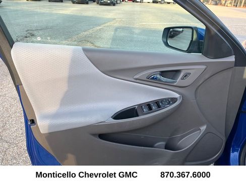 Used 2023 Chevrolet Malibu LT image 9