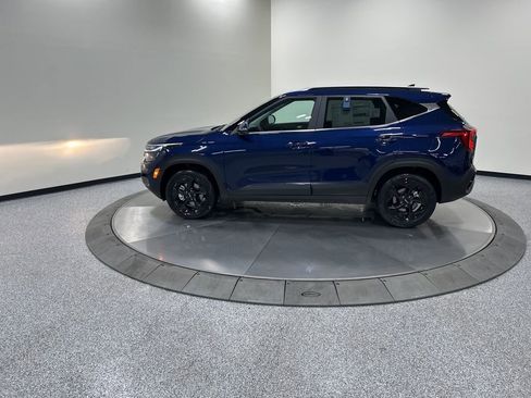 New 2026 Kia Seltos EX image 8