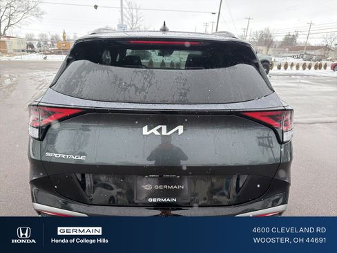 Used 2025 Kia Sportage SX image 7
