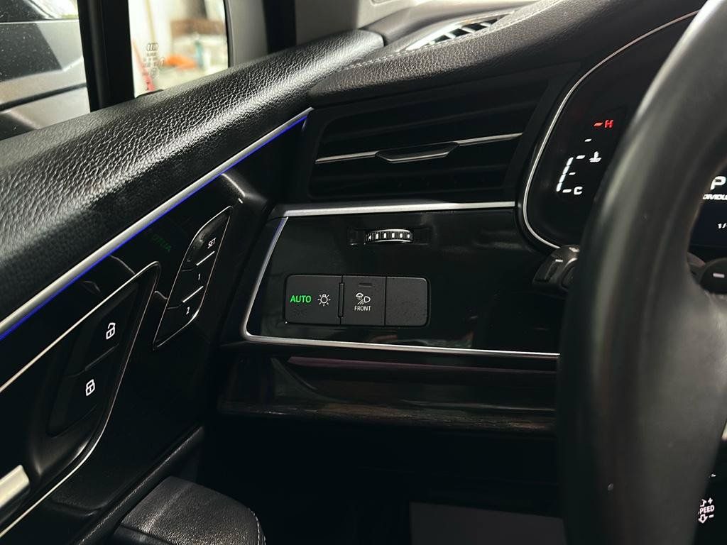 Used 2024 Audi Q7 2.0T Premium Plus AWD/4WD image 37