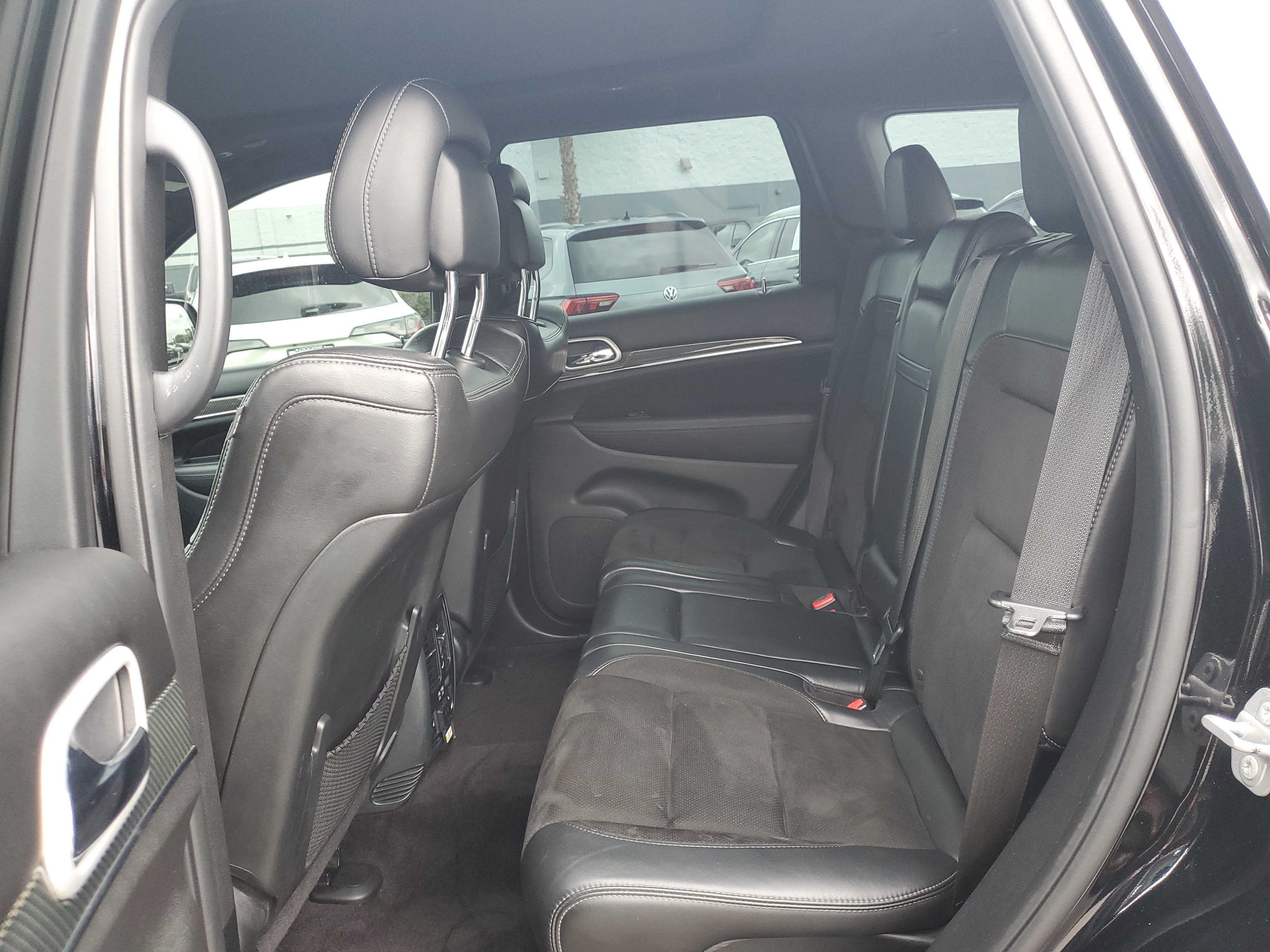 Used 2018 Jeep Grand Cherokee SRT w/ Trailer Tow Group IV AWD/4WD image 9