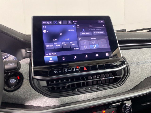 Used 2023 Jeep Compass Latitude w/ Convenience Group AWD/4WD image 28