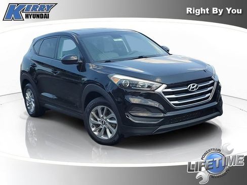 Used 2017 Hyundai Tucson SE FWD image 1