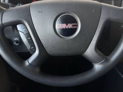 Used 2018 GMC Savana 3500 LT w/ LT Preferred Equipment Group RWD image 15