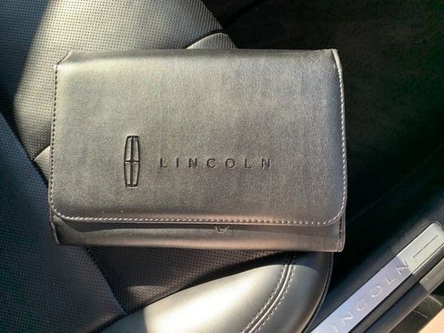 Used 2024 Lincoln Corsair AWD w/ Equipment Group 101A image 14