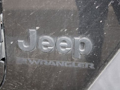 Used 2024 Jeep Wrangler Unlimited Sport AWD/4WD image 12