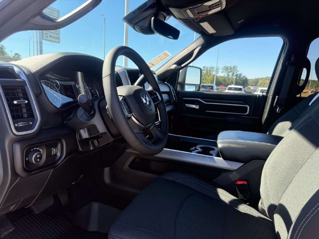 New 2027 RAM 2500 Big Horn AWD/4WD image 4