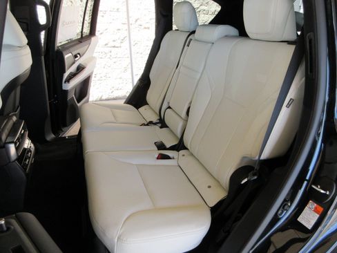 New 2026 Lexus LX 700h Luxury AWD/4WD image 25