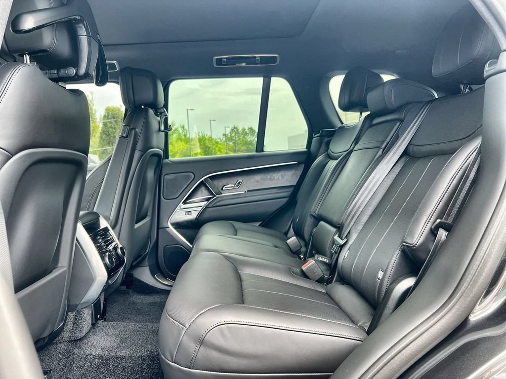 New 2026 Land Rover Range Rover SE AWD/4WD image 15